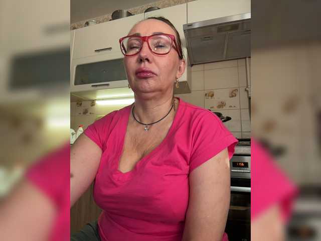 Pink-Lips, en vivo ahora en BongaCams