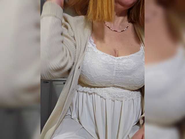 Pink-Lips's BongaCams show and profile