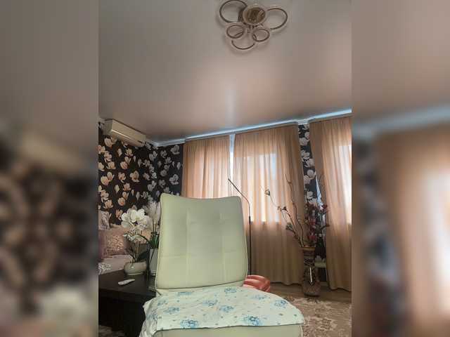 Pink-Lips live cam on BongaCams