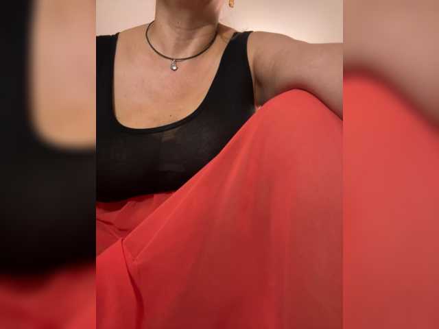 Pink-Lips, live now on BongaCams