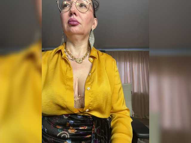 Pink-Lips live cam on BongaCams