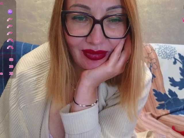 Pink-Lips's BongaCams show and profile