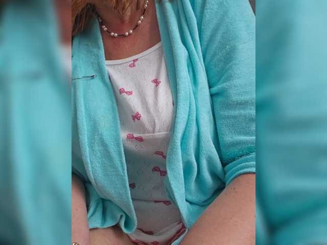 Pink-Lips live webcam show