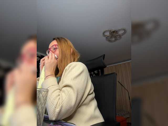 Pink-Lips live cam on BongaCams
