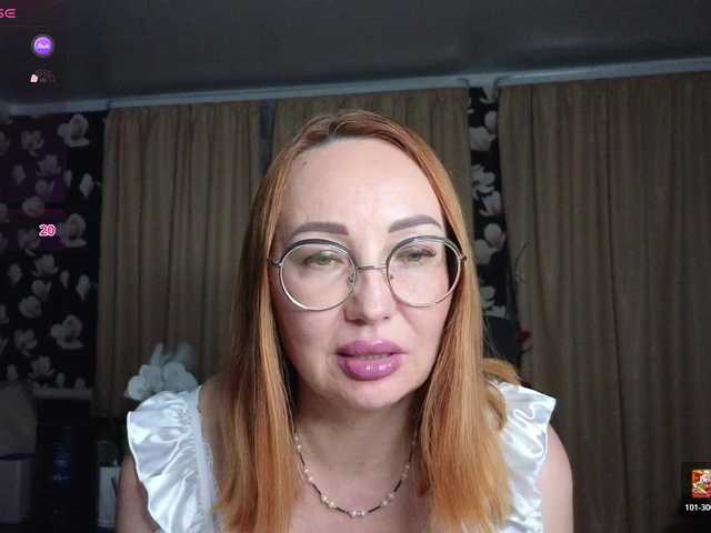 Pink-Lips live cam on BongaCams