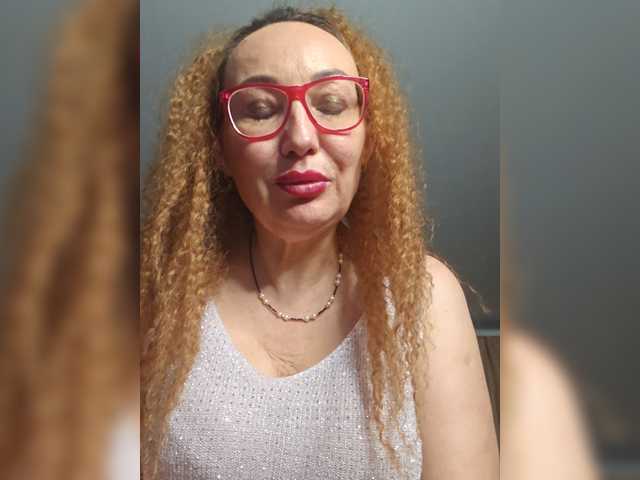 Pink-Lips live cam on BongaCams