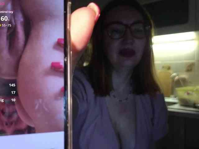Pink-Lips Sex Cam Show