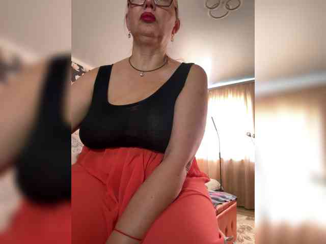 Pink-Lips - Girl 