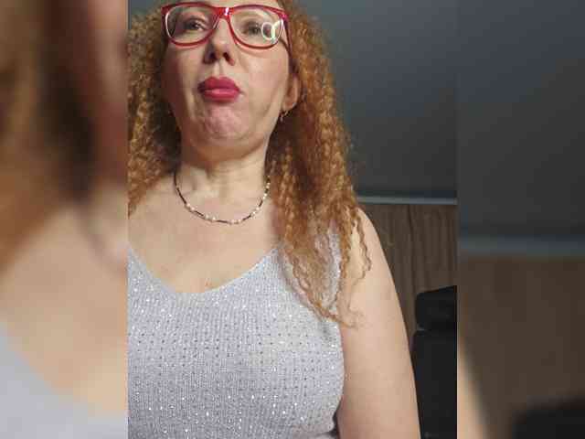 Pink-Lips webcam