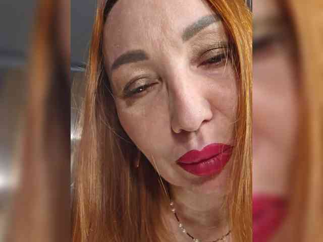 Pink-Lips webcam