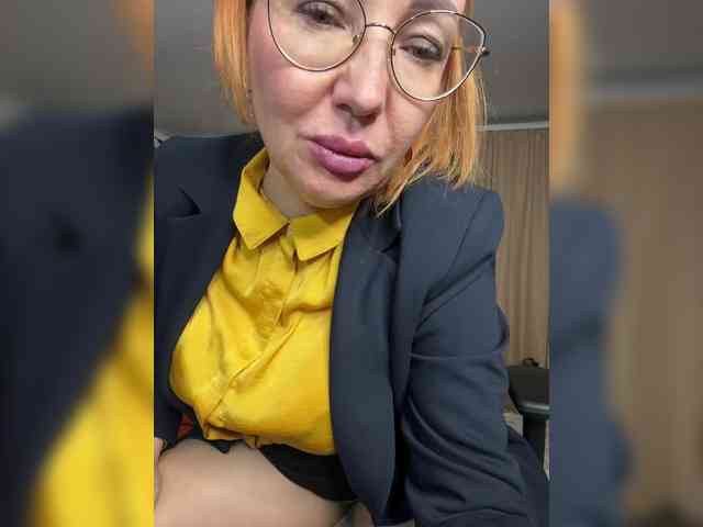 Pink-Lips webcam
