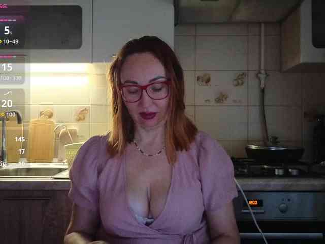 Pink-Lips Sex Cam Show