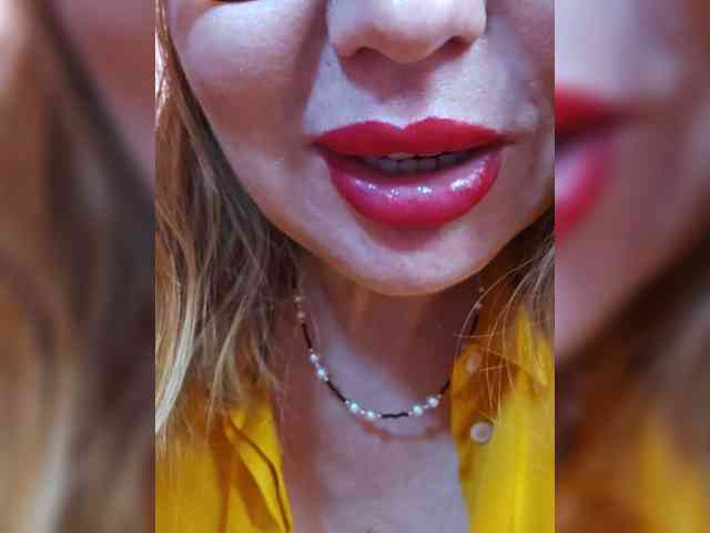 Pink-Lips webcam