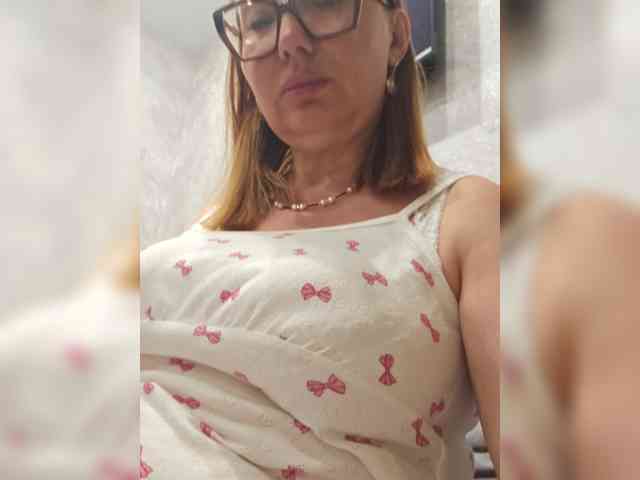 Pink-Lips webcam