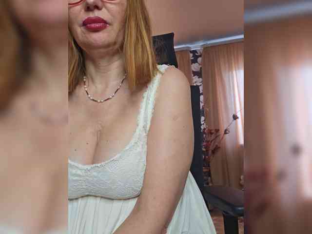 Pink-Lips webcam
