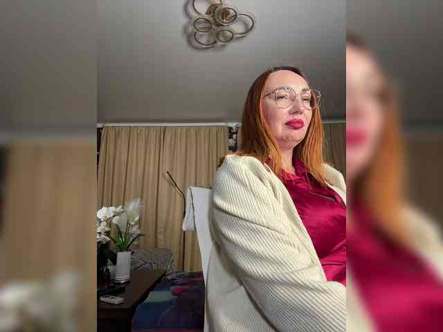Model: Pink-Lips