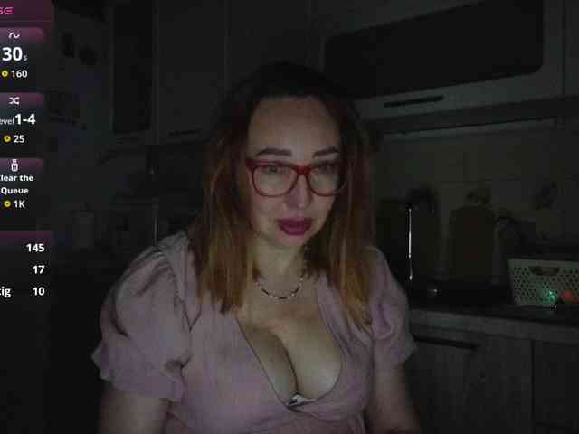 Pink-Lips Sex Cam Show