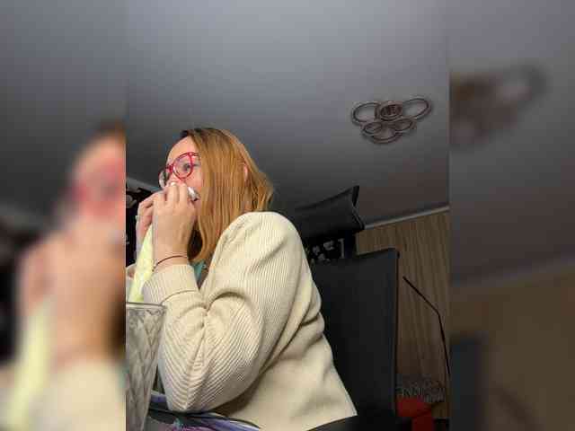 Pink-Lips webcam