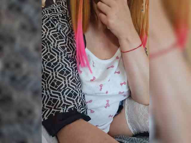 Pink-Lips webcam