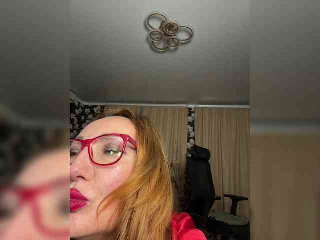 Pink-Lips webcam