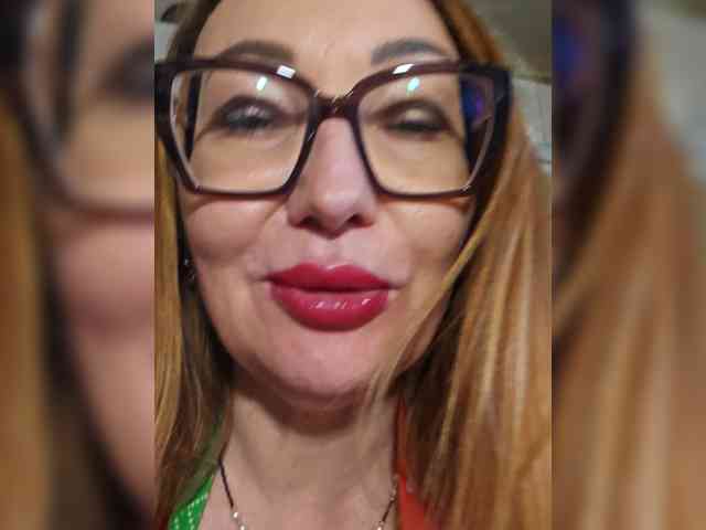 Pink-Lips webcam