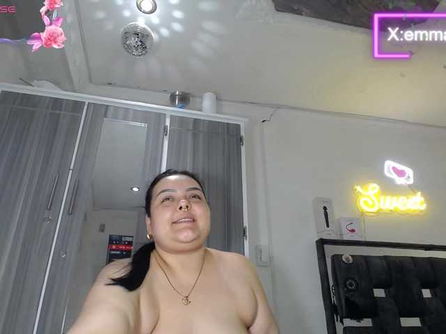 emma-hoot1 live cam on BongaCams