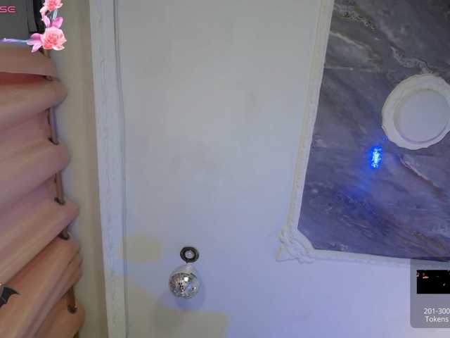 emma-hoot1 live cam preview