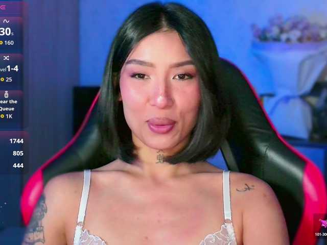 JulieTurner live cam on BongaCams