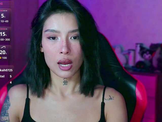 Girl-next-door live webcam show