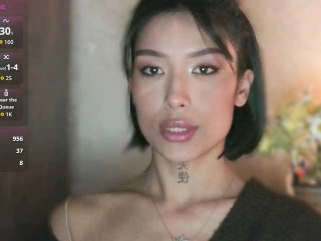 JulieTurner's BongaCams show and profile