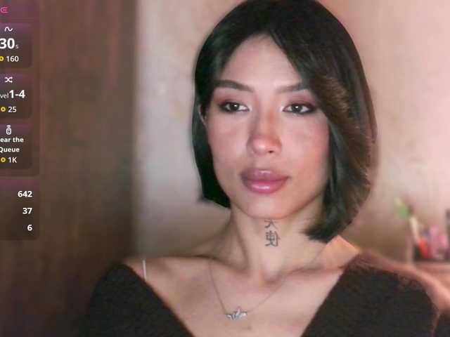 JulieTurner's BongaCams show and profile