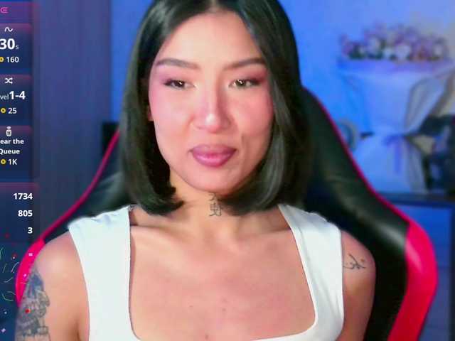 JulieTurner live cam on BongaCams