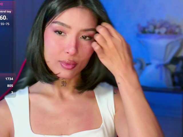 JulieTurner live cam on BongaCams