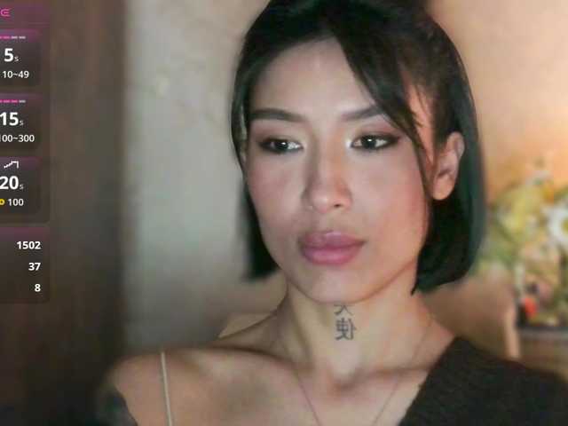 JulieTurner's BongaCams show and profile