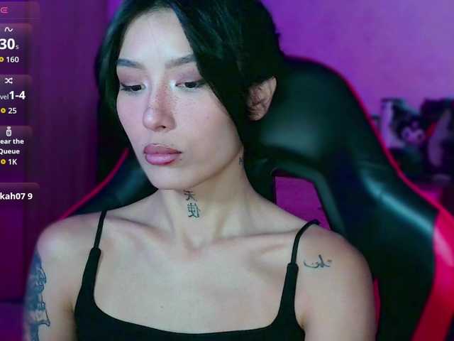 JulieTurner live cam on BongaCams