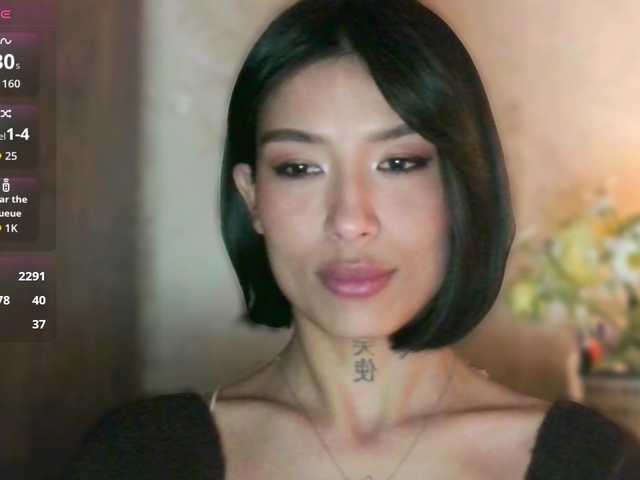 JulieTurner's BongaCams show and profile