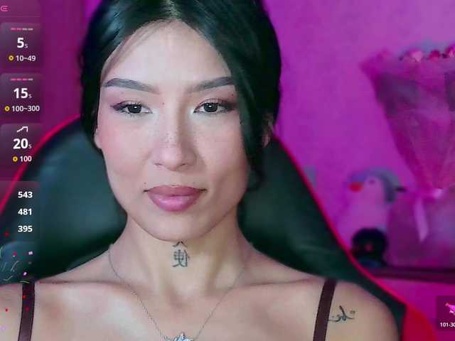 JulieTurner live cam on BongaCams