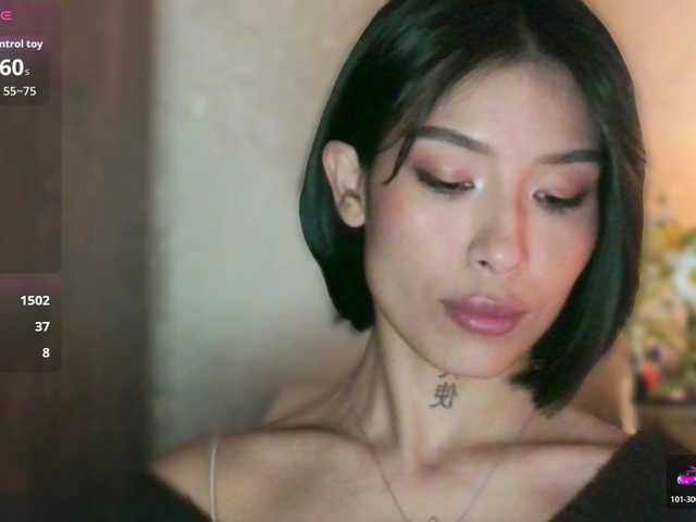 JulieTurner's BongaCams show and profile