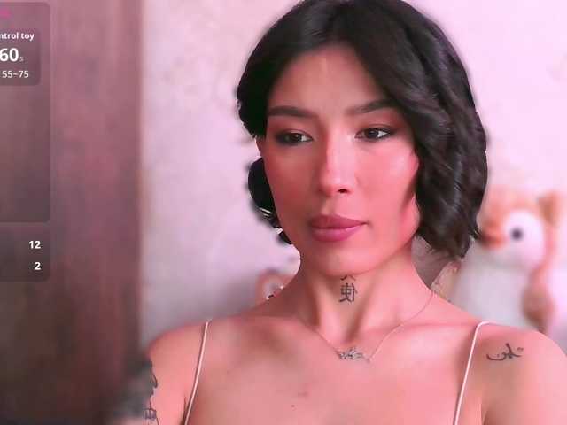 JulieTurner's BongaCams show and profile