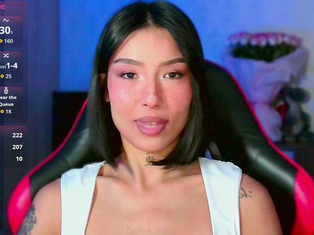 JulieTurner live cam on BongaCams