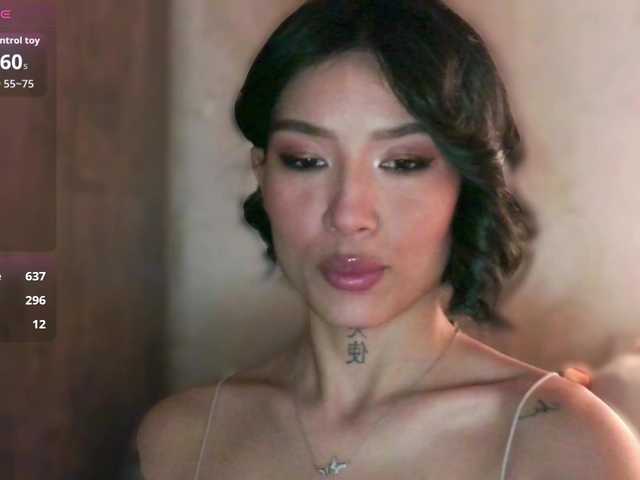 JulieTurner's BongaCams show and profile