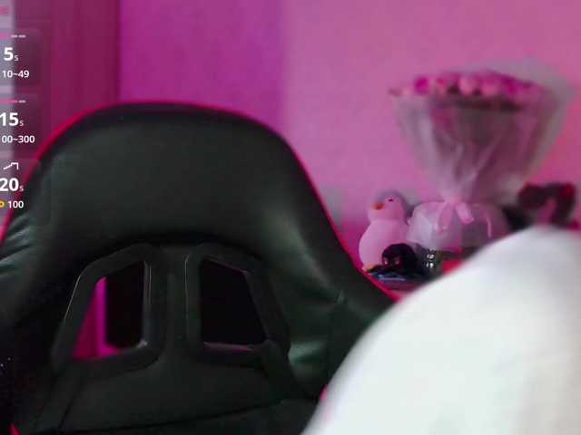 JulieTurner live cam on BongaCams