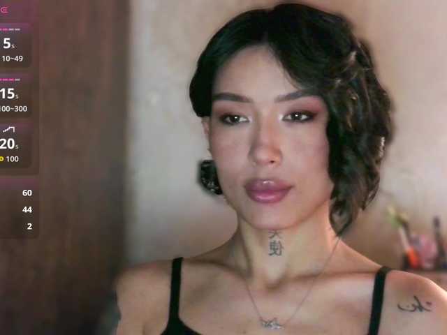 JulieTurner's BongaCams show and profile