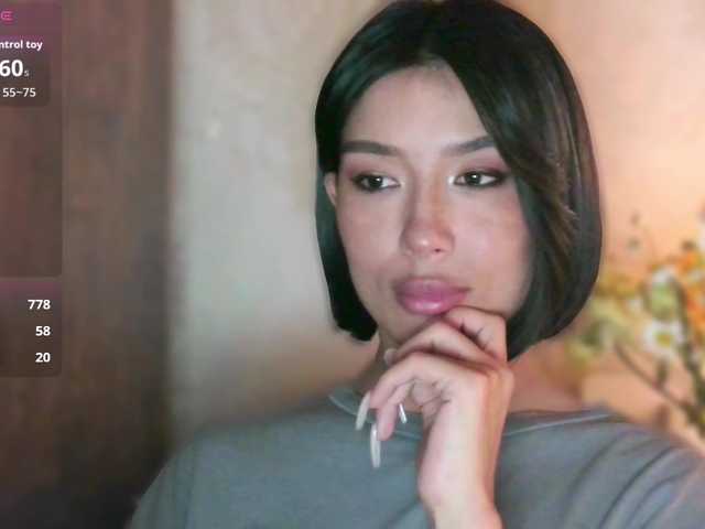 JulieTurner's BongaCams show and profile