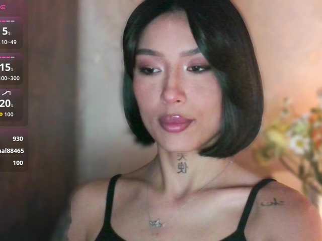 JulieTurner's BongaCams show and profile