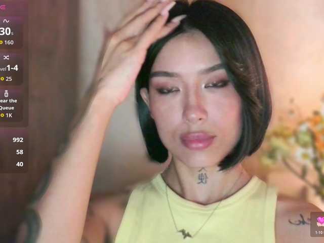 JulieTurner's BongaCams show and profile