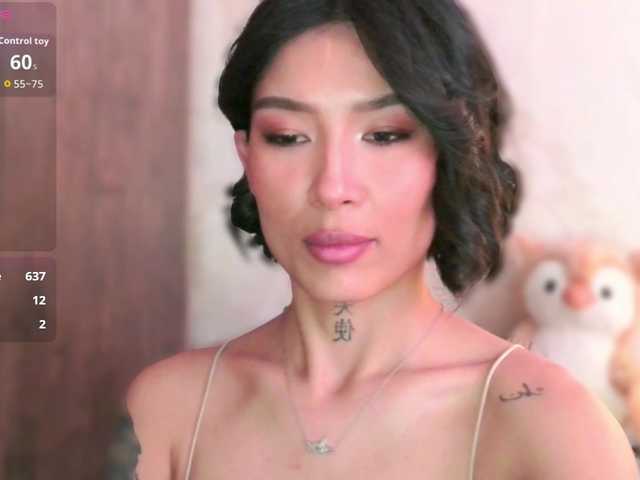 JulieTurner's BongaCams show and profile