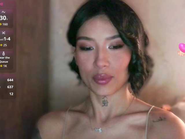 JulieTurner's BongaCams show and profile