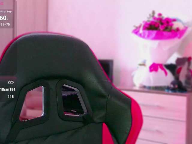 Girl-next-door live webcam show