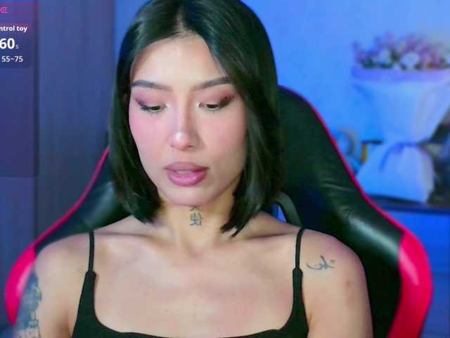 JulieTurner live cam on BongaCams